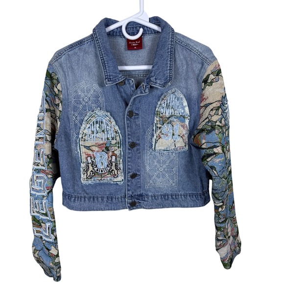 Smoke Rise RED Tapestry Denim Jacket Architectural Print Women Medium Cropped - Picture 1 of 10